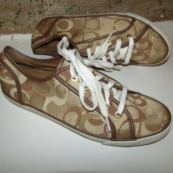 Coach Shoes - EUC COACH DEE BROWN SIGNATURE SNEAKERS SHOES 10B